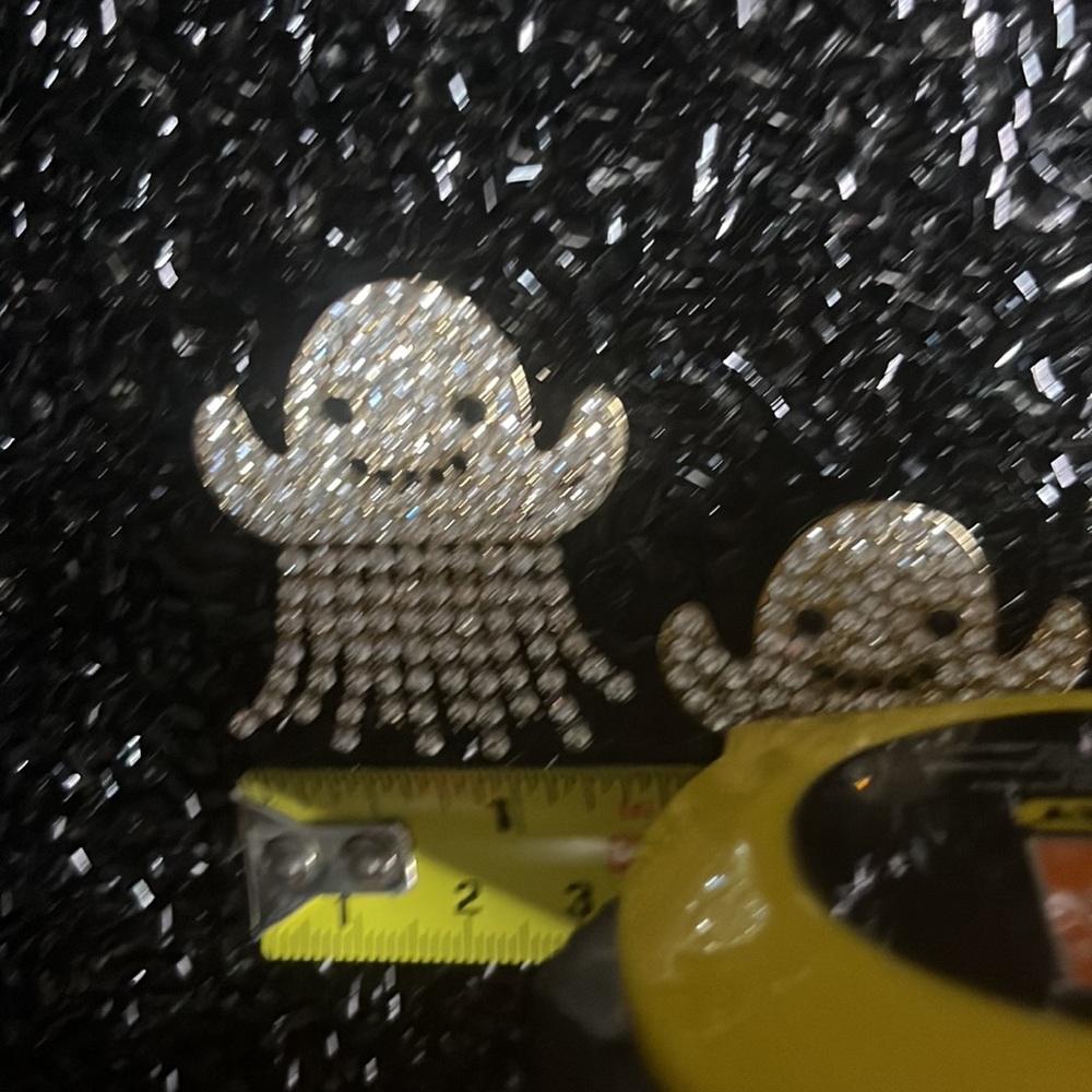 White Rhinestone Ghost - Picture 17 of 17